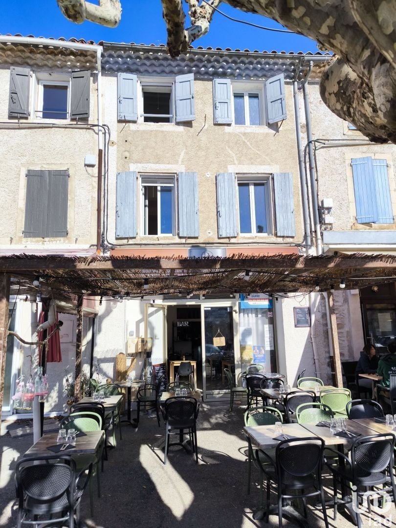 Restaurant of 65 m² in Saint-Étienne-les-Orgues (04230)