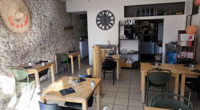 Restaurant of 65 m² in Saint-Étienne-les-Orgues (04230)