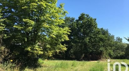 Land of 1,700 m² in Chiré-en-Montreuil (86190)