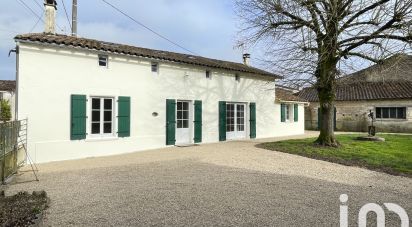 House 4 rooms of 99 m² in Fontenille-Saint-Martin-d'Entraigues (79110)