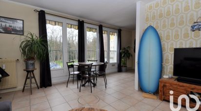 Appartement 3 pièces de 60 m² à Bruyères-le-Châtel (91680)