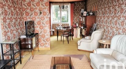 Traditional house 4 rooms of 80 m² in Saint-Xandre (17138)