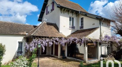 Maison 7 pièces de 160 m² à Montereau-Fault-Yonne (77130)