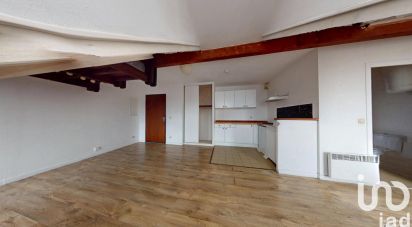 Studio 1 room of 30 m² in Montereau-Fault-Yonne (77130)