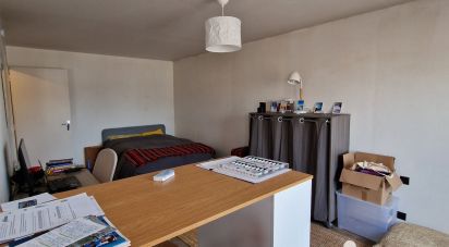 Studio 1 room of 33 m² in Lille (59000)