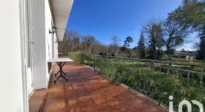 Country house 7 rooms of 219 m² in Azur (40140)