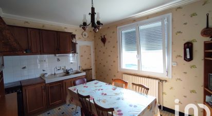 Traditional house 5 rooms of 102 m² in La Roche-Rigault (86200)