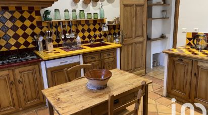 Country house 6 rooms of 300 m² in Le Noyer (05500)