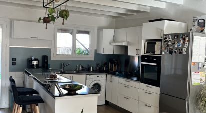 House 3 rooms of 80 m² in Le Pian-Médoc (33290)