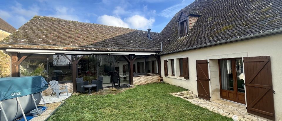 Maison de ville 8 pièces de 157 m² à Briosne-lès-Sables (72110)