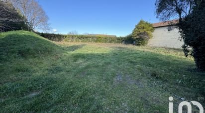 Terrain de 1 744 m² à Maillane (13910)