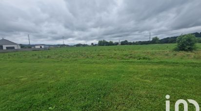 Land of 1,040 m² in Assat (64510)