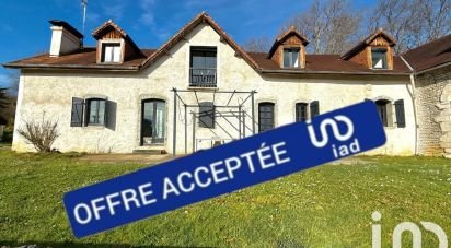 Traditional house 7 rooms of 222 m² in Serres-Sainte-Marie (64170)