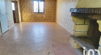 House 5 rooms of 98 m² in Saint-Claud (16450)