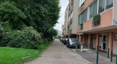 Apartment 3 rooms of 68 m² in Montreuil (93100)