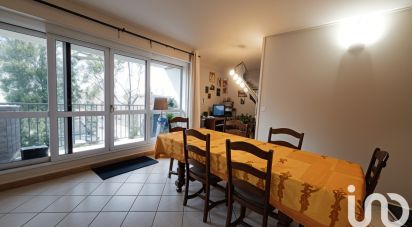 Apartment 5 rooms of 97 m² in Les Ulis (91940)