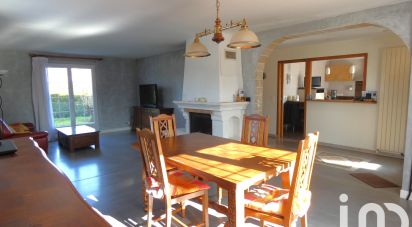 House 6 rooms of 150 m² in Richebourg (78550)