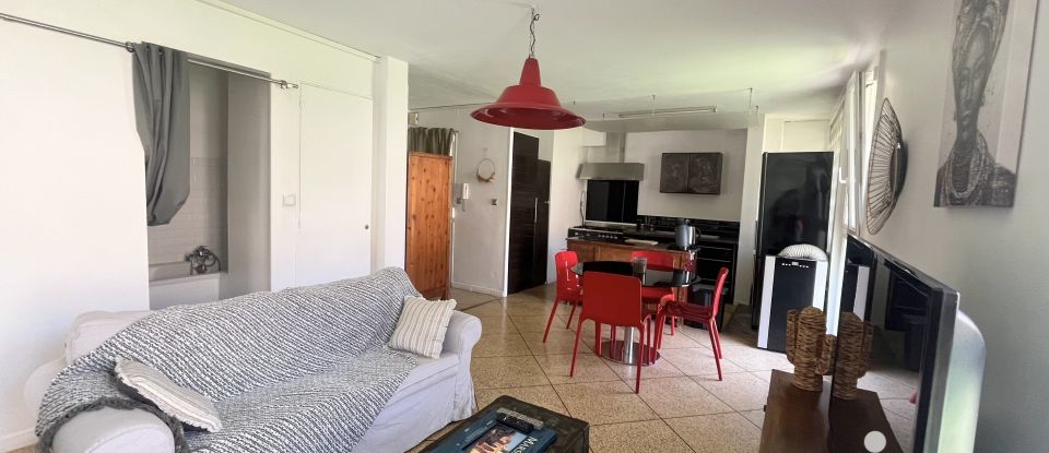 Apartment 3 rooms of 54 m² in Marseille (13007)