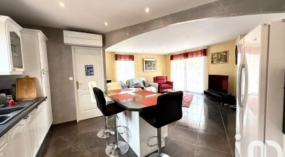 Traditional house 4 rooms of 130 m² in Saint-Victor-la-Coste (30290)