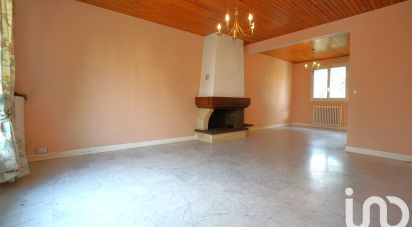 Traditional house 6 rooms of 120 m² in Pontault-Combault (77340)