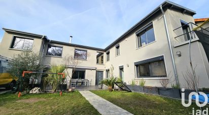 Maison traditionnelle 7 pièces de 173 m² à Champigny-sur-Marne (94500)