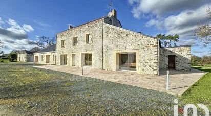 Maison traditionnelle 18 pièces de 456 m² à Guenrouet (44530)