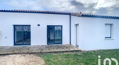 House 4 rooms of 95 m² in Saint-Sauveur-d'Aunis (17540)