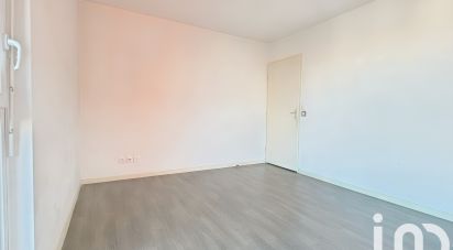 Apartment 2 rooms of 53 m² in Lille (59000)