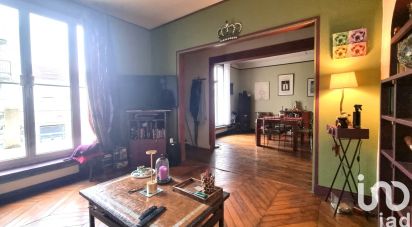 House 6 rooms of 120 m² in Fontenay-sous-Bois (94120)