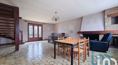 Traditional house 7 rooms of 172 m² in Ferreux-Quincey (10400)