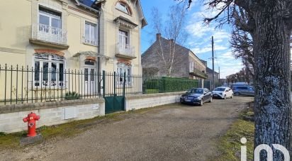 House 7 rooms of 155 m² in Puiseaux (45390)