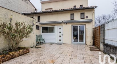 Town house 6 rooms of 128 m² in Pessac (33600)