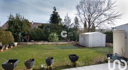 House 6 rooms of 110 m² in Roissy-en-Brie (77680)