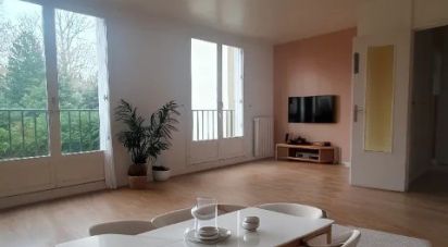 Apartment 2 rooms of 53 m² in Chantilly (60500)