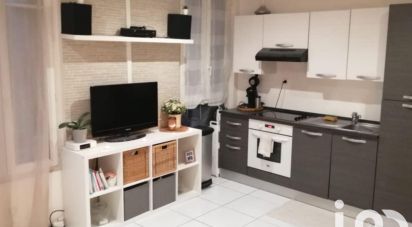 Appartement 2 pièces de 29 m² à Corbeil-Essonnes (91100)