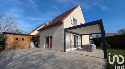 House 6 rooms of 123 m² in Longvic (21600)