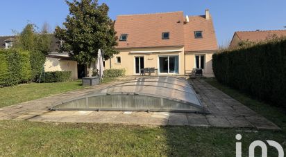 Maison traditionnelle 6 pièces de 184 m² à Villeneuve-le-Comte (77174)