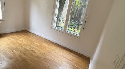 Apartment 3 rooms of 74 m² in Versailles (78000)