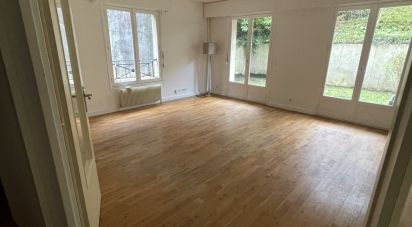 Apartment 3 rooms of 74 m² in Versailles (78000)