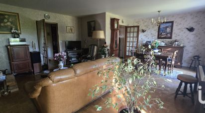 Traditional house 5 rooms of 130 m² in Pontault-Combault (77340)