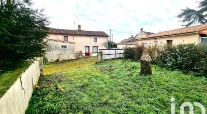 Village house 3 rooms of 64 m² in Thénezay (79390)