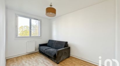 Appartement 3 pièces de 56 m² à Sainte-Geneviève-des-Bois (91700)