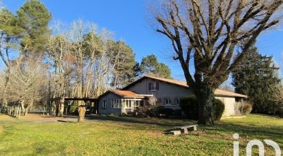 House 9 rooms of 230 m² in Cabanac-et-Villagrains (33650)