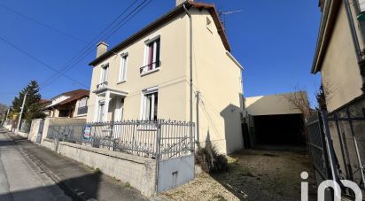 House 7 rooms of 133 m² in Sainte-Savine (10300)