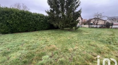 Terrain de 723 m² à Villecresnes (94440)