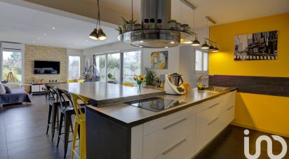 Maison 6 pièces de 196 m² à Chemillé-en-Anjou (49120)