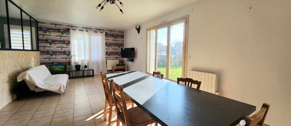 House 4 rooms of 147 m² in Vouneuil-sur-Vienne (86210)