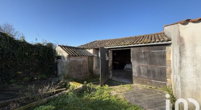 Parking of 25 m² in Bourcefranc-le-Chapus (17560)