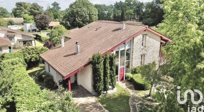 Maison d’architecte 10 pièces de 295 m² à Gradignan (33170)