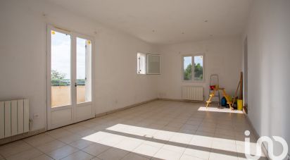 House 4 rooms of 83 m² in Estézargues (30390)